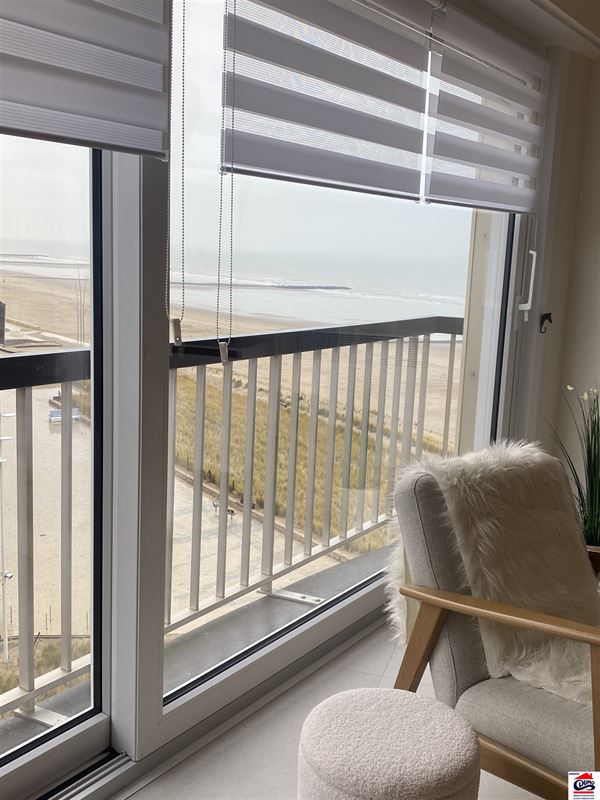 Gemeubeld appartement met 1 slaapkamer en frontaal zeezicht