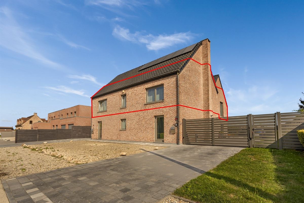 Exceptionnel maison-appartement avec jardin, garage et atelier