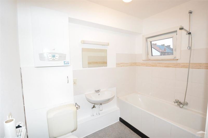 Image 5 : Appartement à 6031 MONCEAU-SUR-SAMBRE (Belgique) - Prix 725 &euro;