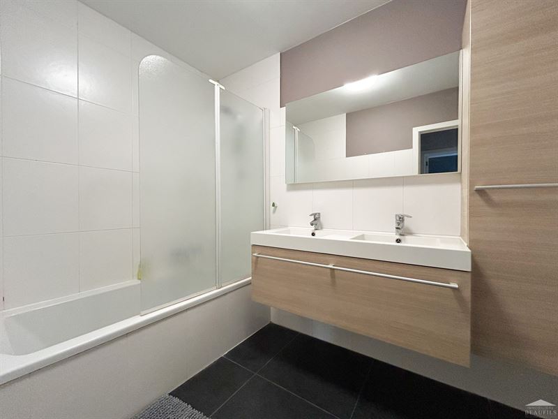 Image 7 : Appartement à 1400 NIVELLES (Belgique) - Prix 975 &euro;