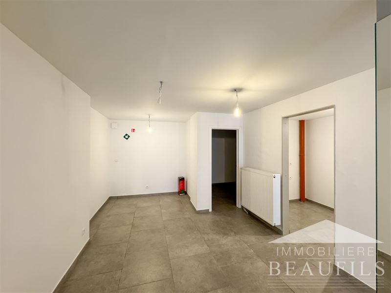 Image 6 : COMMERCIAL à 1400 NIVELLES (Belgique) - Prix 800 €