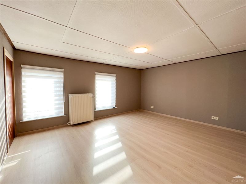 Image 8 : Maison à 7160 CHAPELLE-LEZ-HERLAIMONT (Belgique) - Prix 1.000 &euro;