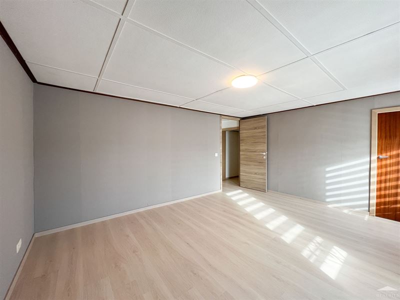 Image 9 : Maison à 7160 CHAPELLE-LEZ-HERLAIMONT (Belgique) - Prix 1.000 &euro;