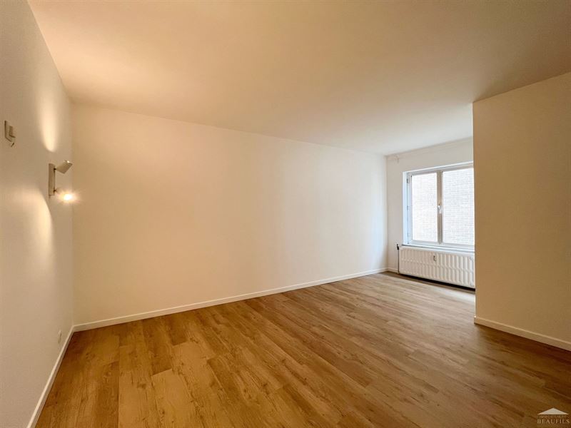 Image 8 : Appartement à 1400 NIVELLES (Belgique) - Prix 850 &euro;