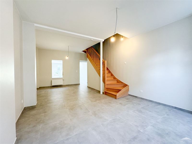 Image 3 : Maison à 1400 NIVELLES (Belgique) - Prix 1.100 &euro;