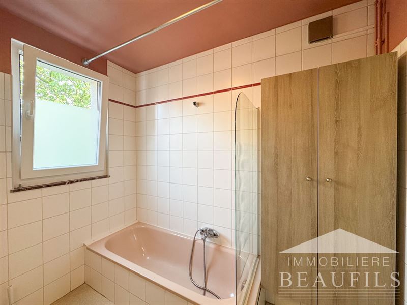 Image 14 : Appartement à 1180 UCCLE (Belgique) - Prix 950 €