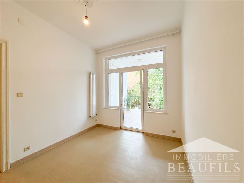 Image 5 : Appartement à 1180 UCCLE (Belgique) - Prix 950 €