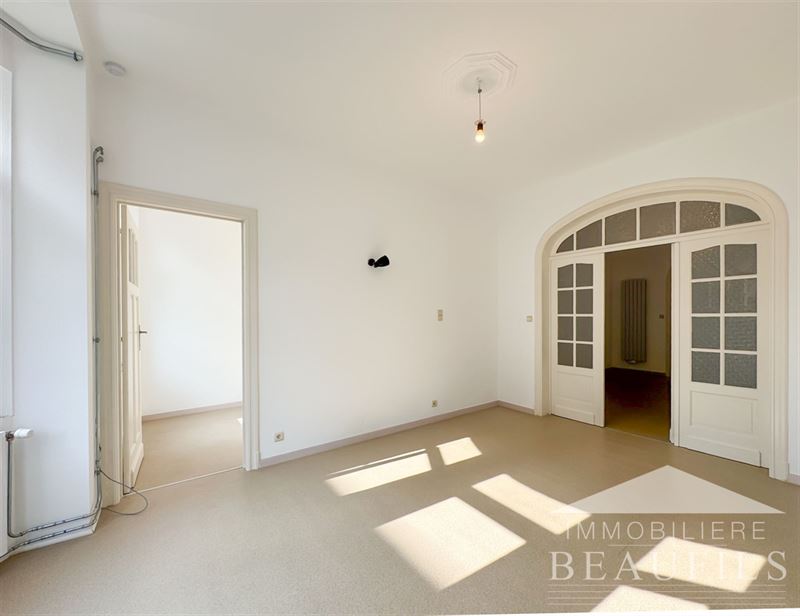 Image 8 : Appartement à 1180 UCCLE (Belgique) - Prix 950 €