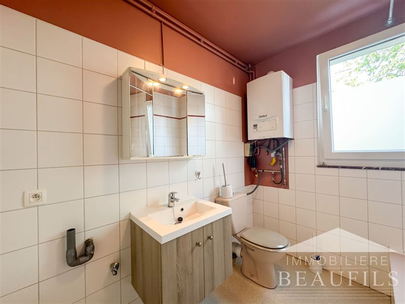 Image 13 : Appartement à 1180 UCCLE (Belgique) - Prix 950 €
