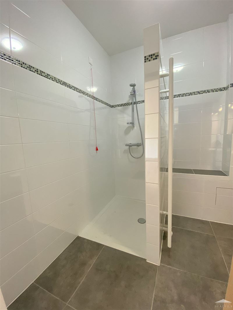 Image 10 : Appartement à 6210 VILLERS-PERWIN (Belgique) - Prix 830 &euro;