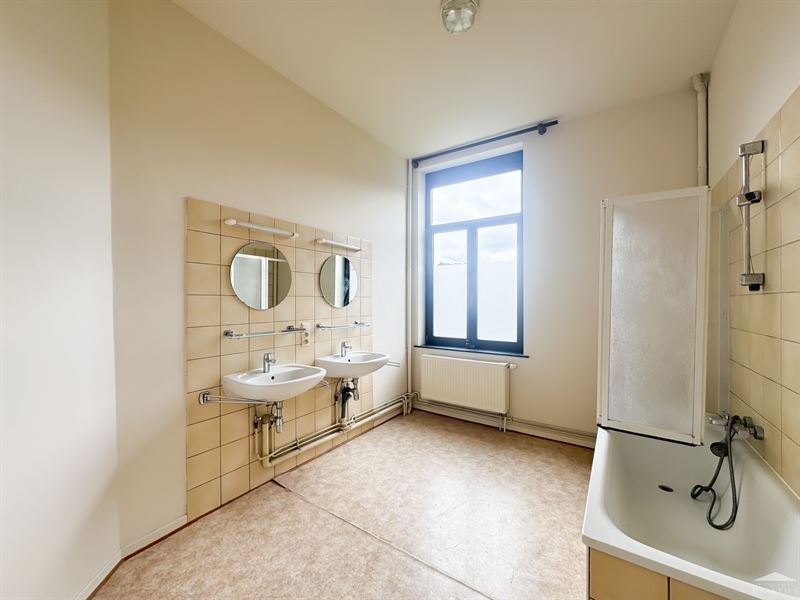 Image 12 : Maison à 1400 NIVELLES (Belgique) - Prix 1.500 &euro;