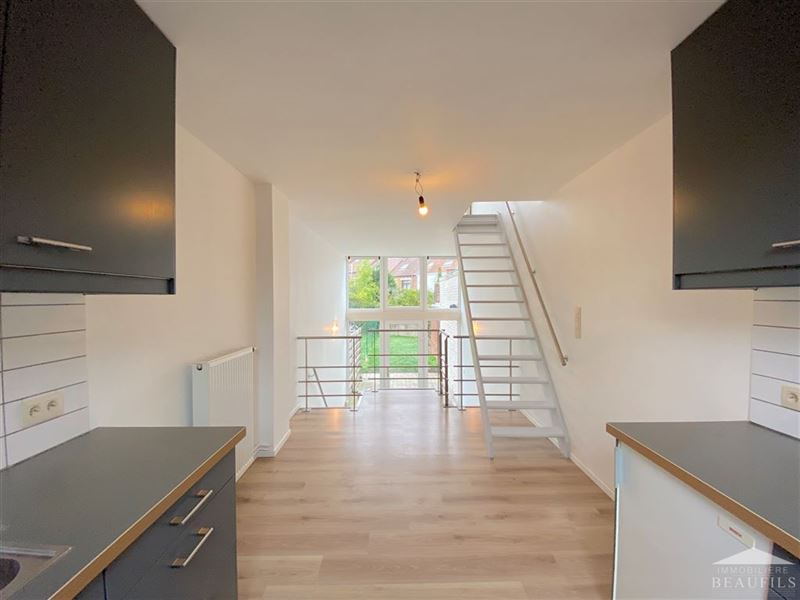 Image 5 : Maison à 1400 NIVELLES (Belgique) - Prix 980 &euro;