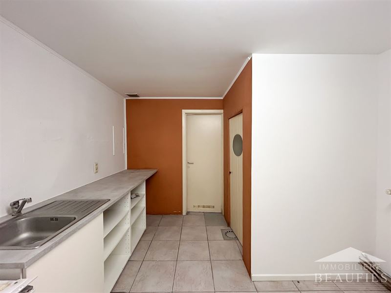 Image 9 : COMMERCIAL à 1400 NIVELLES (Belgique) - Prix 800 &euro;