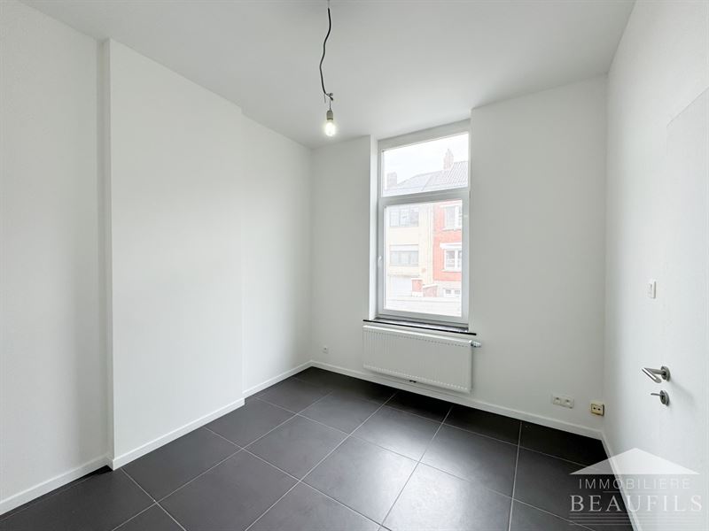 Image 2 : Maison à 1400 NIVELLES (Belgique) - Prix 1.000 &euro;