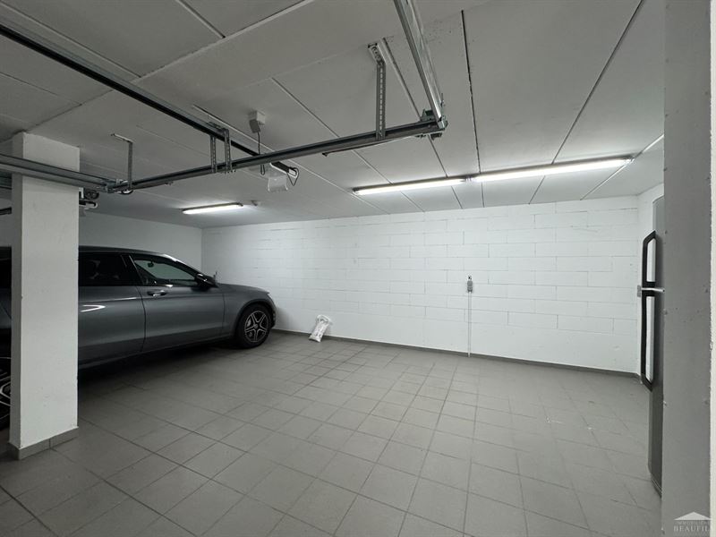 Image 16 : Appartement à 1640 RHODE-SAINT-GENÈSE (Belgique) - Prix 1.750 &euro;