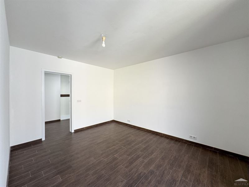 Image 11 : Appartement à 1400 BAULERS (Belgique) - Prix 1.000 &euro;