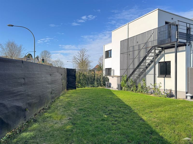 Image 3 : Appartement à 1640 RHODE-SAINT-GENÈSE (Belgique) - Prix 1.750 &euro;
