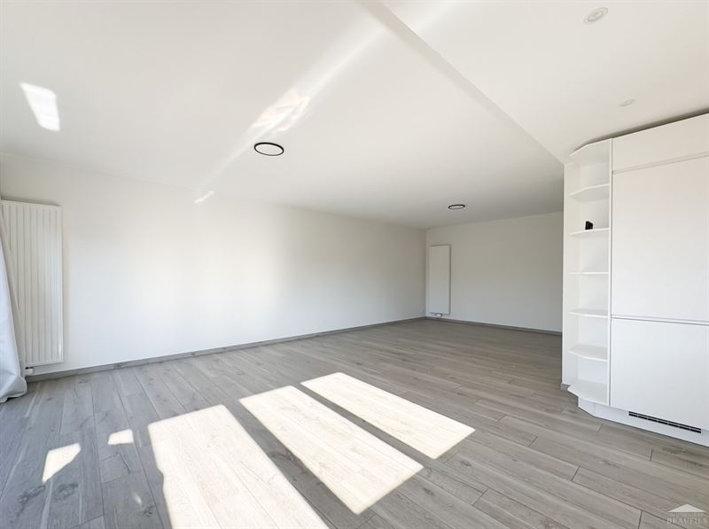 Image 6 : Appartement à 1640 RHODE-SAINT-GENÈSE (Belgique) - Prix 1.750 &euro;