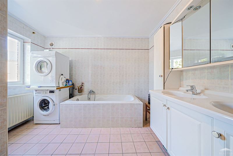 Image 15 : Maison à 7160 GODARVILLE (Belgique) - Prix 450.000 &euro;