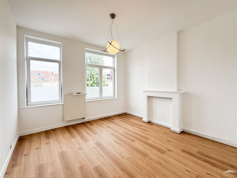 Image 10 : Maison à 1400 NIVELLES (Belgique) - Prix 1.050 &euro;
