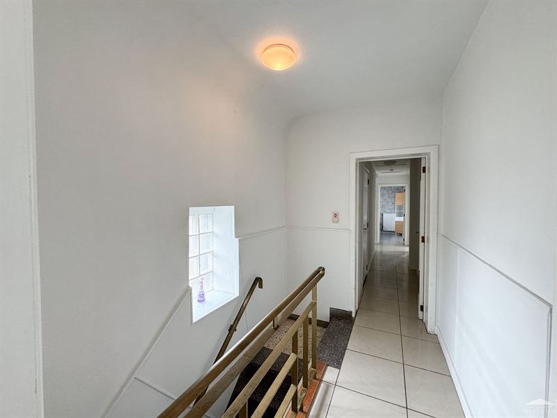 Image 13 : Appartement à 6041 GOSSELIES (Belgique) - Prix 750 &euro;
