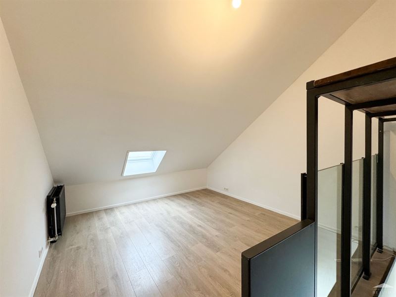 Image 13 : Maison à 1400 NIVELLES (Belgique) - Prix 1.050 &euro;