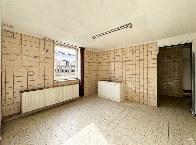 Image 5 : COMMERCIAL à 1400 NIVELLES (Belgique) - Prix 1.200 &euro;