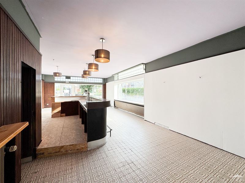 Image 3 : COMMERCIAL à 1400 NIVELLES (Belgique) - Prix 1.200 &euro;