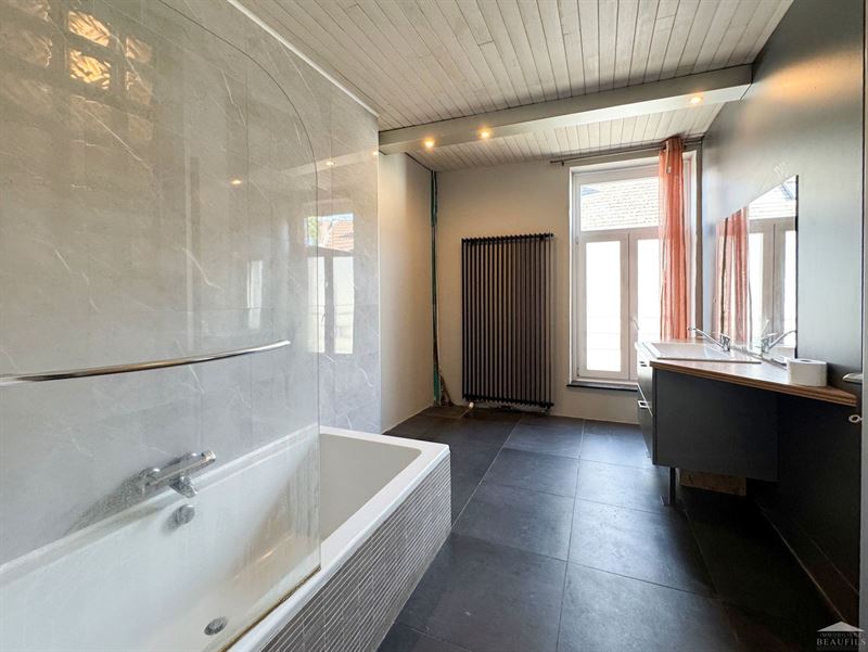 Image 11 : Maison à 1400 NIVELLES (Belgique) - Prix 1.250 &euro;