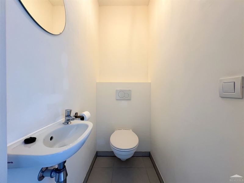Image 12 : Appartement à 1400 NIVELLES (Belgique) - Prix 900 &euro;