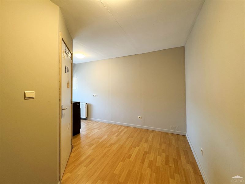 Image 20 : Maison à 1400 NIVELLES (Belgique) - Prix 1.250 &euro;