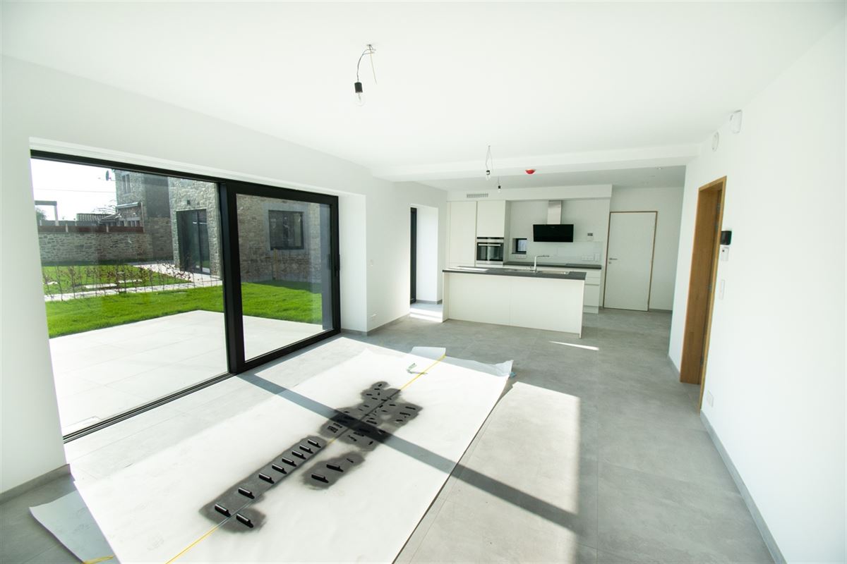 Image 8 : Appartement à 4140 DOLEMBREUX (Belgique) - Prix 1.400 €