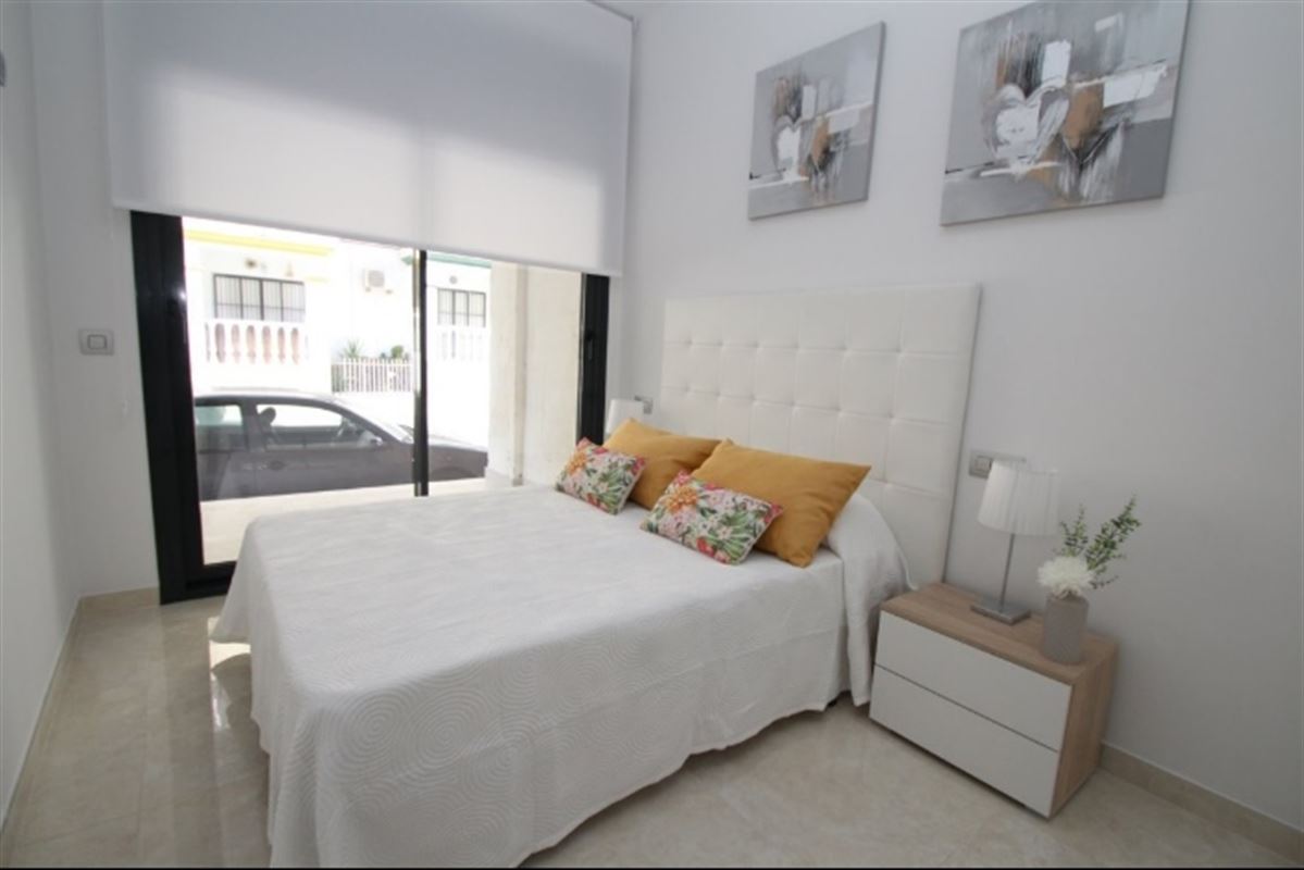 Image 20 : Appartement à  TORREVIEJA (Espagne) - Prix 109.900 €