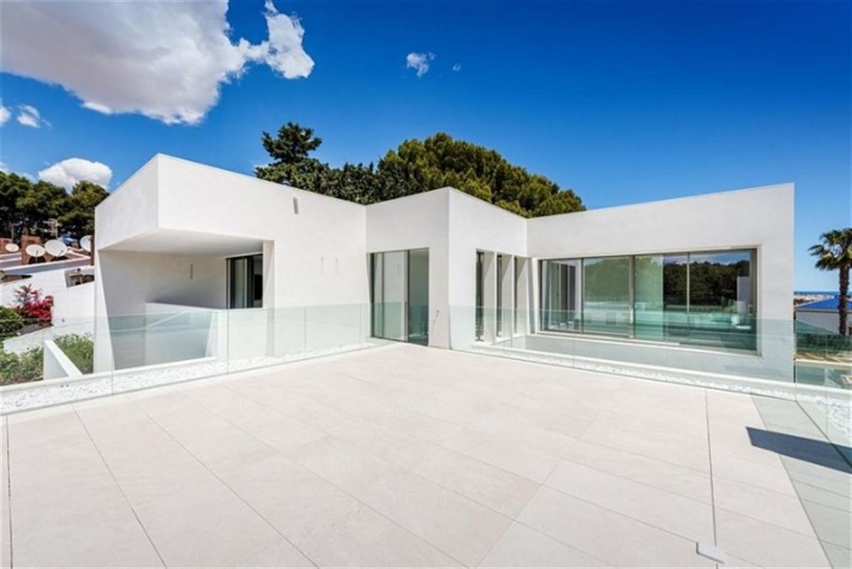 Image 7 : Villa à  LA ZENIA (Espagne) - Prix 1.590.000 €