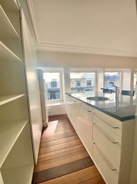 Renovated apartement in a beautiful building full of character