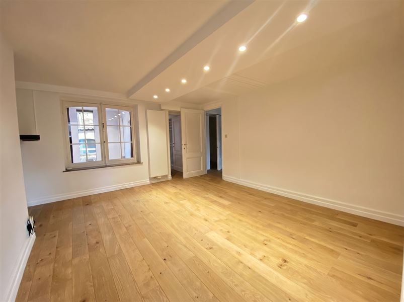 Renovated apartement in a beautiful building full of character