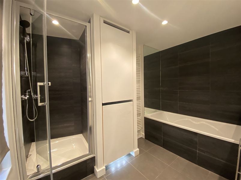 Renovated apartement in a beautiful building full of character