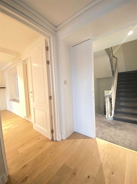 Renovated apartement in a beautiful building full of character