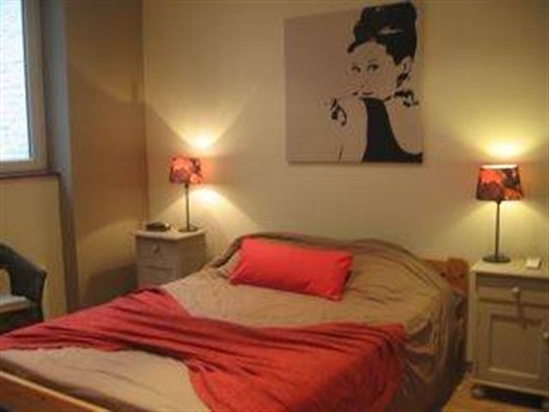 Comfortable furnished groudfloor in Chatelain
