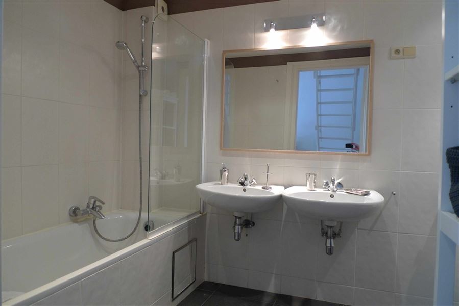 Chatelain wijk, appartement volledig gemeubeld