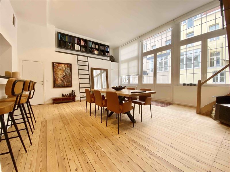 Duplex dans arrière maison