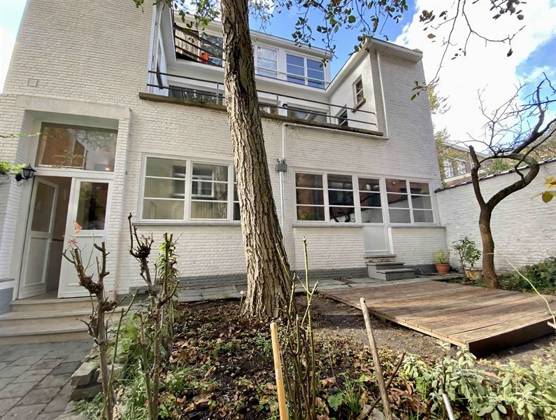 Apartment with terrace
