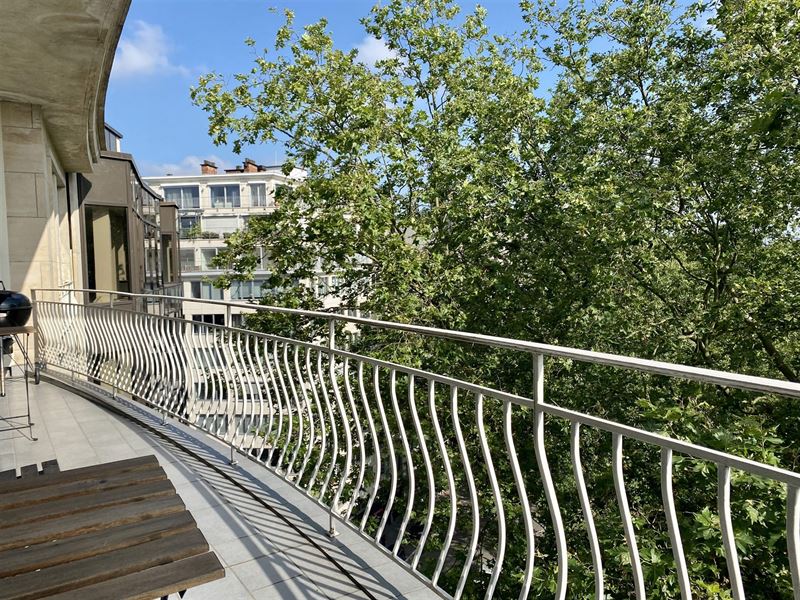 Splendide appartement dans immeuble standing