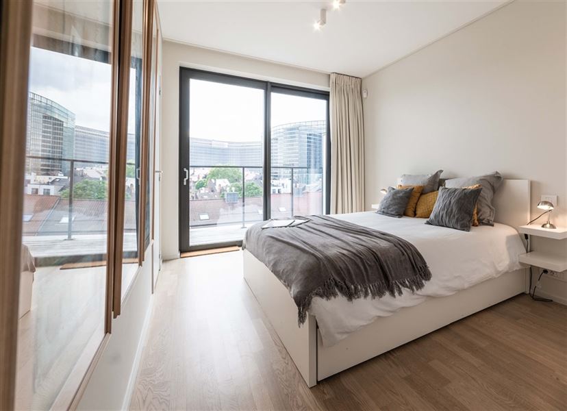 High standard furnished penthouse in the heart of the European area