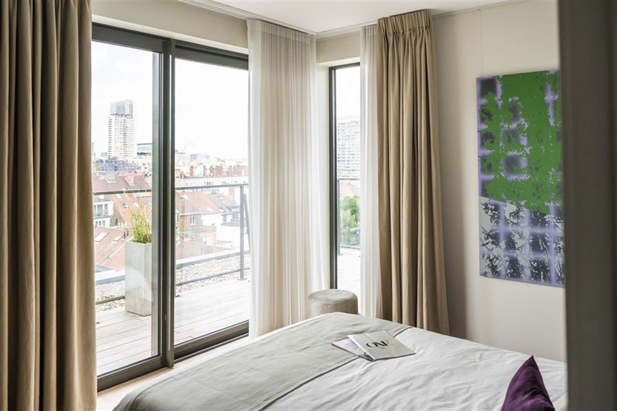 High standard furnished penthouse in the heart of the European area