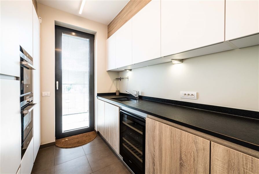 High standard furnished penthouse in the heart of the European area