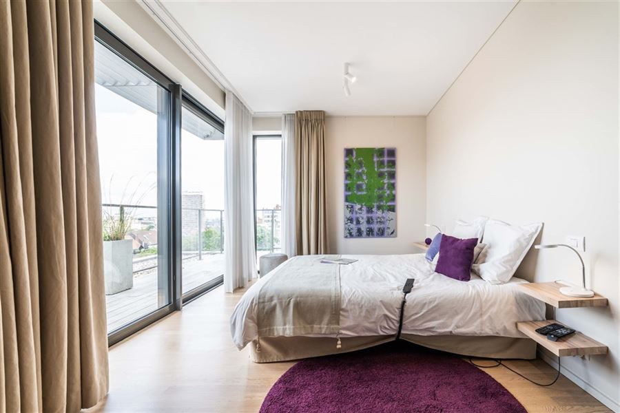 High standard furnished penthouse in the heart of the European area