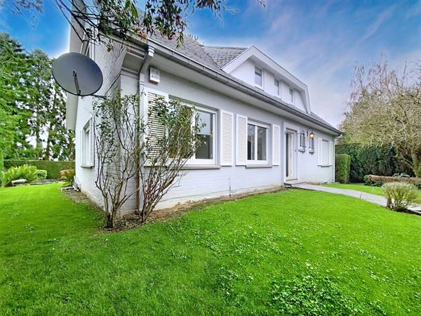 Gerenoveerd villa vol charme