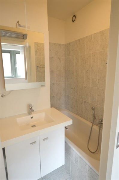 Gemeubeld appartement vlakbij EU