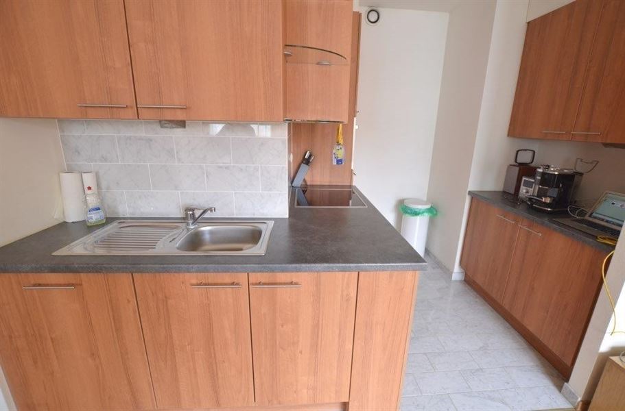 Gemeubeld appartement vlakbij EU